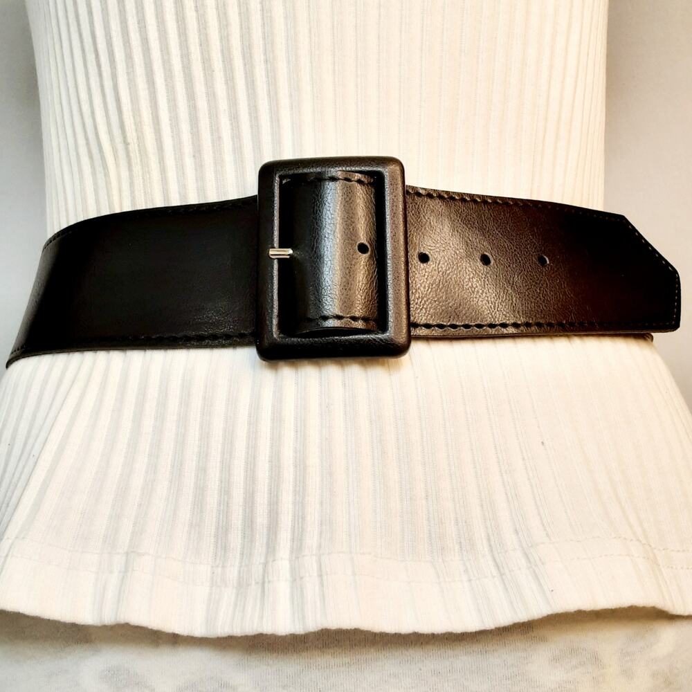 💎Womens Black Wide Angled Belt Size Medium Faux Leather Minimalist - Picture 2 of 12